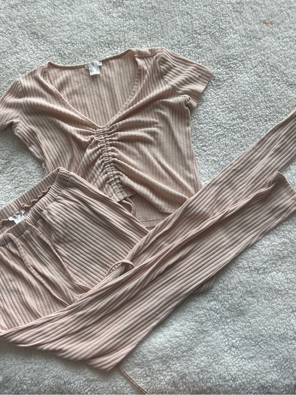 VENUS Ribbed Knit Top in Light Blush